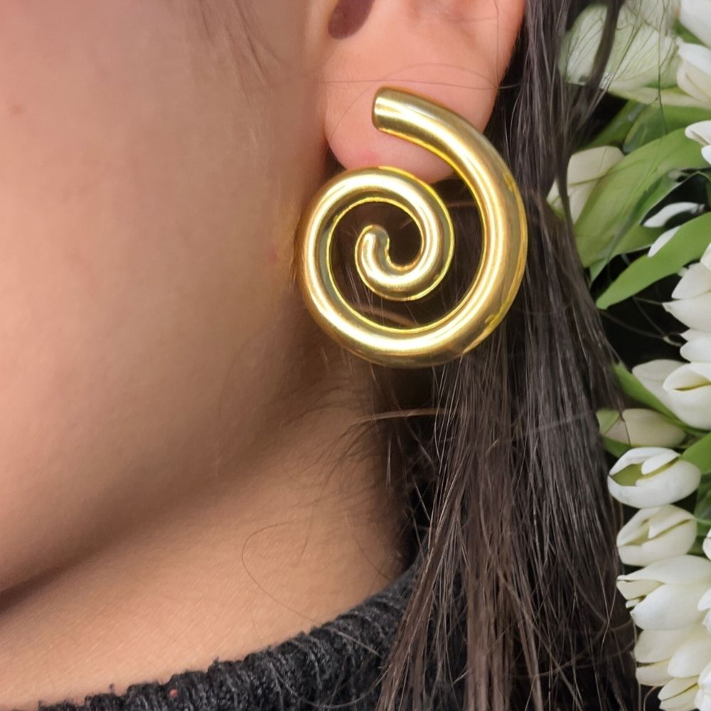 Snail Shaped Earring - 18K Gold Plated