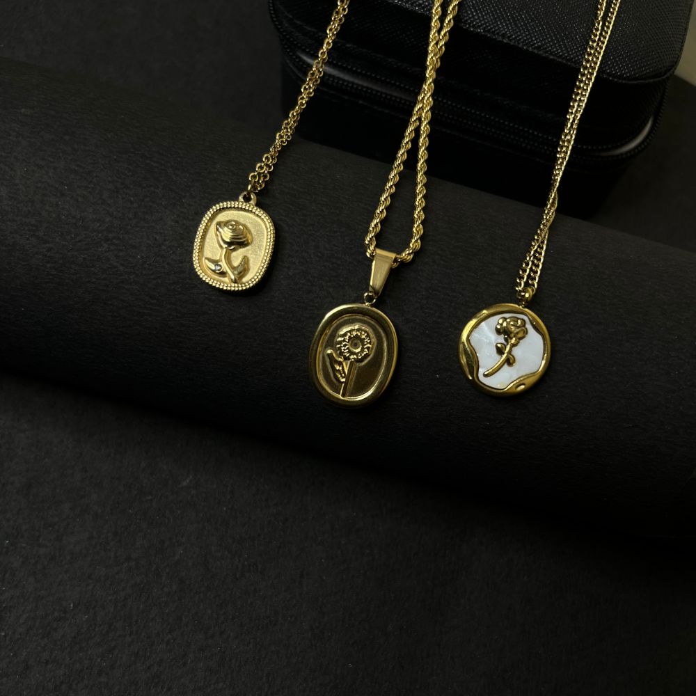 Glazed  Embeded Necklace - 18K Gold Plated