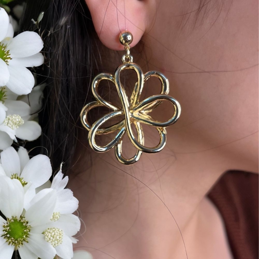 Chunky Flower Earring - 18K Gold Plated