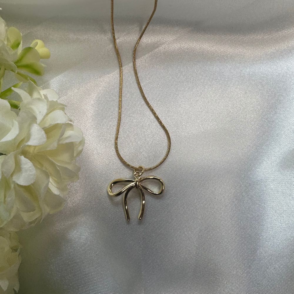Bow Necklace - 18K Gold Plated